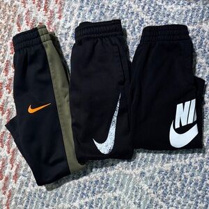 Nike Boy Size 4 Black and Olive Jogger Trio